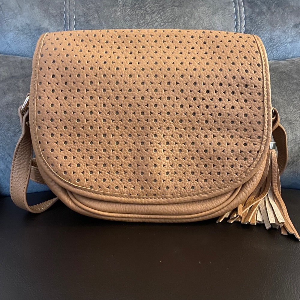Isaac Mizrahi Bridgehampton Leather Cross Body NEW